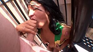 Amateur latina delivers fast blowjob on sunny rooftop terrace