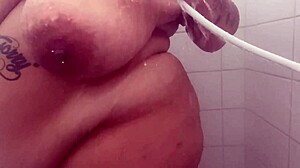 Latina pornstar mary jhuana tests anal showerhead in bathroom