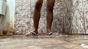 Guy's foot fetish hardcore video