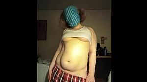 Exclusive Videos for Membership Subscribers Worshiping the Queen