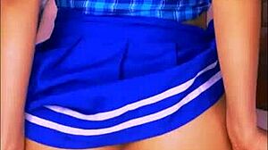 La Madrastra Voluptuosa Tienta Con Su Cuerpo, Él No Resiste