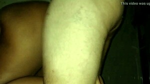 preta gostosa on all fours