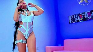 Nova Cadela Shows Blowjob Skills On Big Tits Latina Blonde Brunette Cock In Orgy