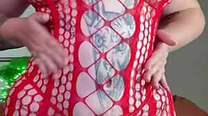 i’m fingering my curvy body to intense orgasm