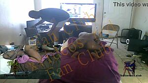 round perfect ebony ass on the street