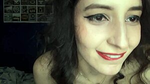 hey i really love when someone sucks my big tits like that