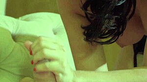 Watch Vickie Brown give an amazing blowjob while spooning?