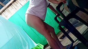 I fuck my mature stepsister standing up, she's so hot