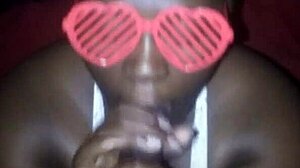 This BBW delivers sloppy blowjob for big cum facial