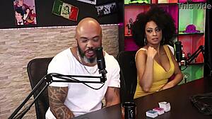 She loves to exhibit and provoke the neighbor!