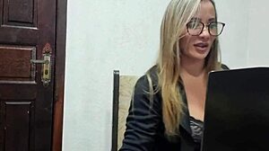 Aprendí Trucos de Ventas Rápidos con Johnny Hot1 en Trabajo