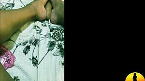 拉丁美女solo自慰，足交玩到高潮