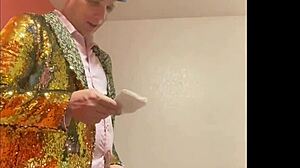 mchenry cruiser getting a blowjob while doing standup comedy on stage