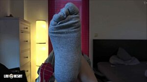 Lick My Sweaty Feet, Lou And Lia!