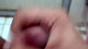 Drsná honka s obrovským indickým vtákom