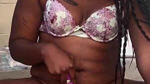 नैज एई पब्लिक में चुदाई खेल