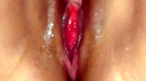 mi novia prueba consolador por primera vez!