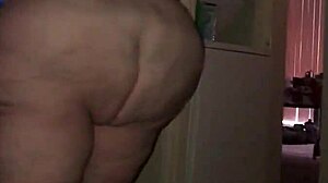 Want to see Treylongzxxx get sloppy blowjob from redhead BBW then fuck her?