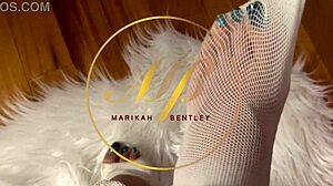 Adoro Il Bianco! Worship My Socks and Heels, You Filthy Sub!