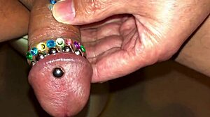 Vajazzling Design with Silver Heart Pattern 2