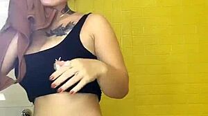 I crave your ass so much, come to me! 😘