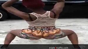 Hidden Candid Big Booty Girls Clapping And Grabbing Asses