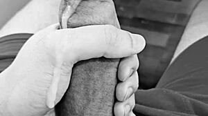 Twink cums deliciously