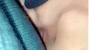 comi minha amiga novinha e ela pediu pra gravar.