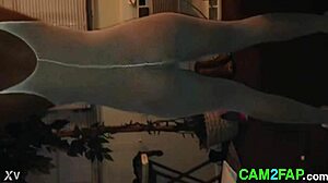 Ebony amateur flashes her big ass in free porn video