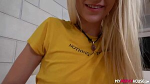 Riley Star's Frustrated Stepsister Craves Deepthroat Action.