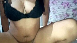 casal amador fodendo gostoso na cama