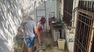 llegue y vi a mi hijastra con falda irresistible