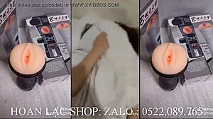 弯腰越南妞后入激情，引发好奇