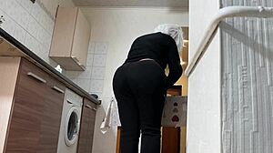 Old stepmom's wide hips got me craving anal action tonight.