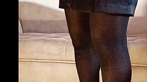 i love peeing in shiny pantyhose for free fetish fun