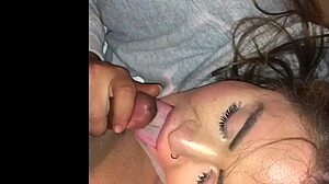 I made my girlfriend squirt in the car while she gave me a blowjob.