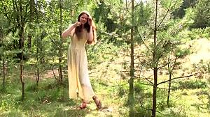 i’m nicole, stripping naked outdoors with a sexy shaved body!