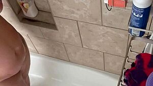 BBW Danie Showers, Revealing Big Tits And Curvy Ass