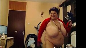 LadiesErotic Amateur Seduces With Dance on Webcam Video.