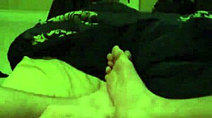 me cumming in slowmotion with cumshot