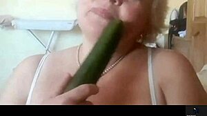 Lady Dalia masturbates while making salad