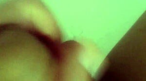 hot masturbation session going on here