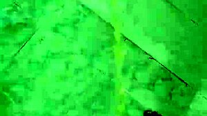 mijando no banho com vizinhos bissexuais jovens 18+