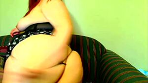 Redhead Big Booty Pawg Twerks And Masturbates For Your Cum