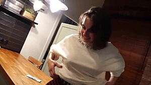 Cleaning Turns Into a Steamy Blowjob Surprise