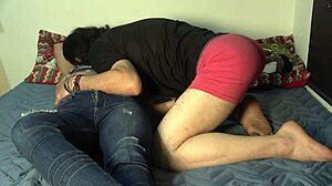 casual sex turns into hard 69 and ass worship!