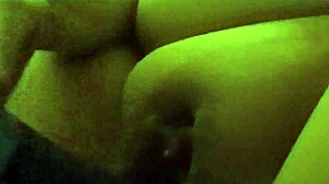 Watch Topanga1234 masturbate her wet pussy up close?