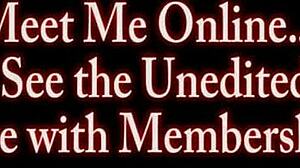 does deauxma enjoy lesbian fun in the bathroom while bathing?