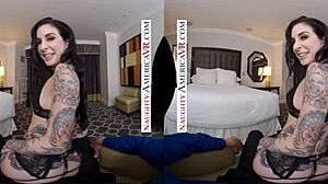 אני אובססיבי לזיון השובב של ג'ואנה אנג'ל בגרביים!