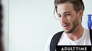 Naughty masseuse Gianna Dior oils delivery man